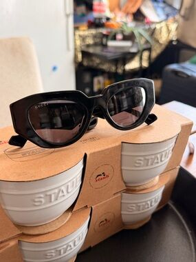 Gucci Black Oversized Cat-Eye Sunglasses